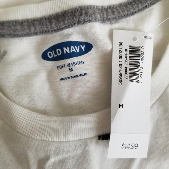 2/$15: Old Navy Parrot Print Tee - Picture 5 of 6